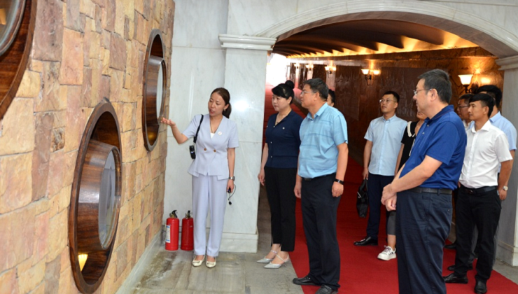 同垦异业共交流、互学互鉴谋发展 | 姚革显带队到莫高股份公司开展学习交流